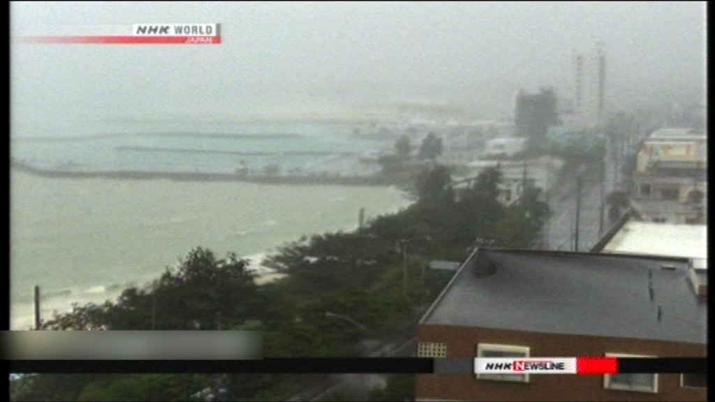 颱風泰利靠近日本　為沖繩帶來狂風暴雨