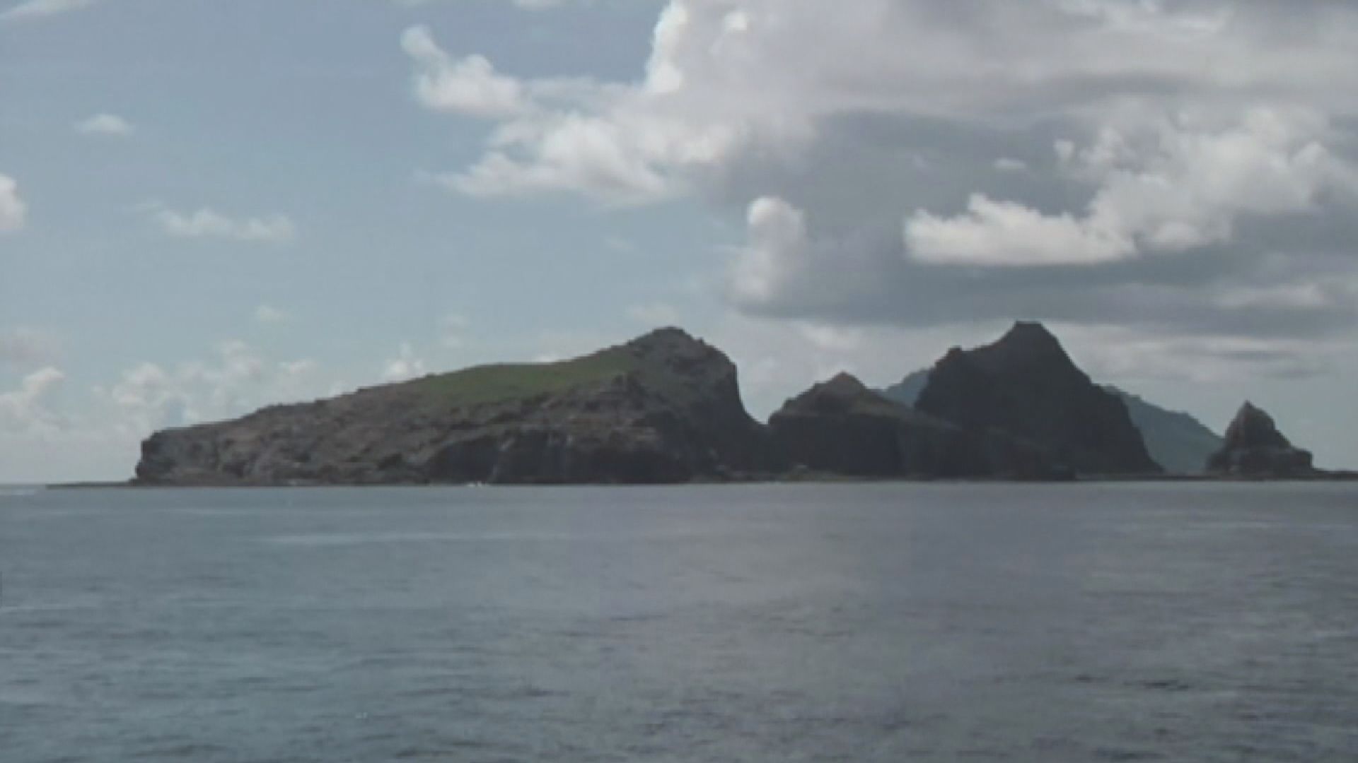 四艘中國海警船駛入釣魚島附近　據報一艘配備機關炮