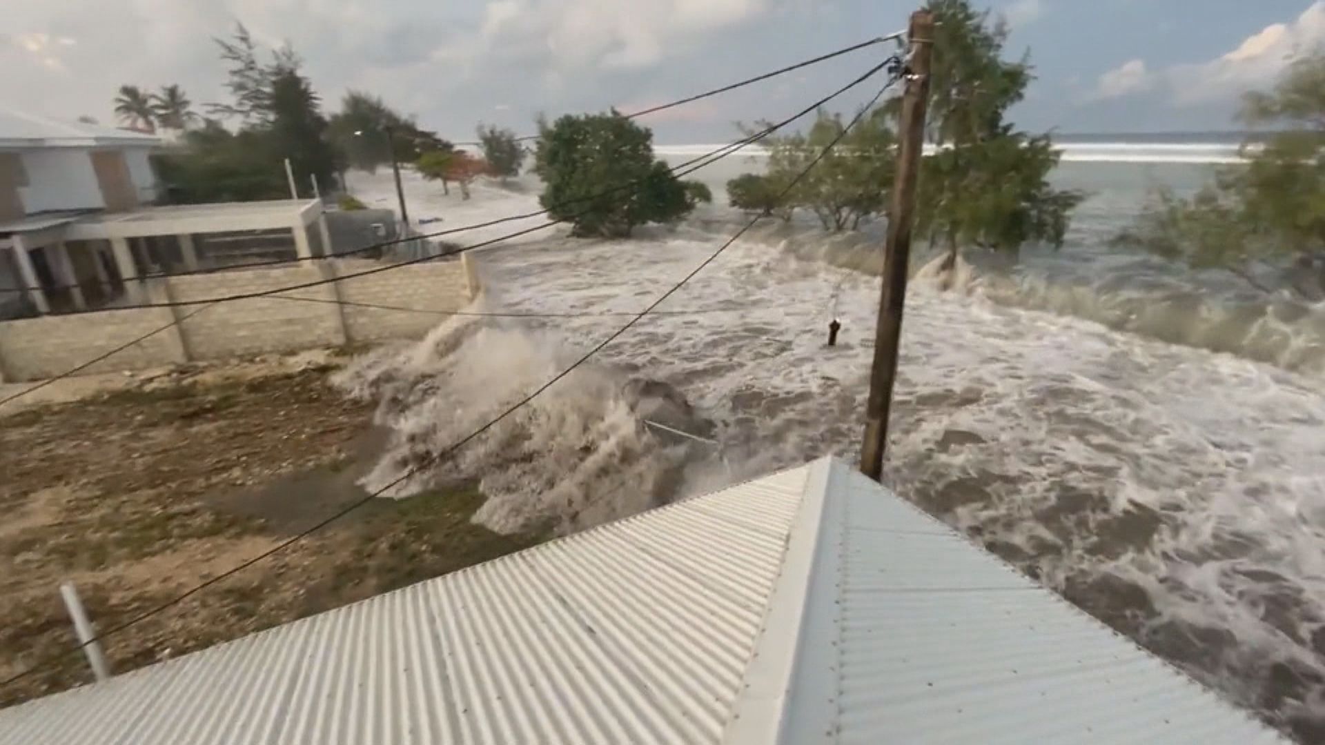 湯加火山爆發引發海嘯　日本發出海嘯警報