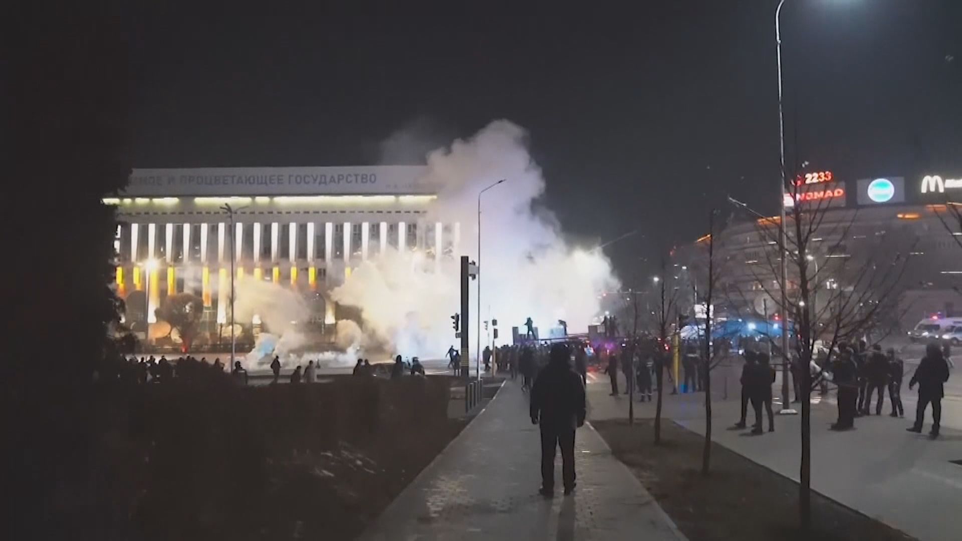 哈薩克反燃料加價釀衝突　部分地區進入緊急狀態