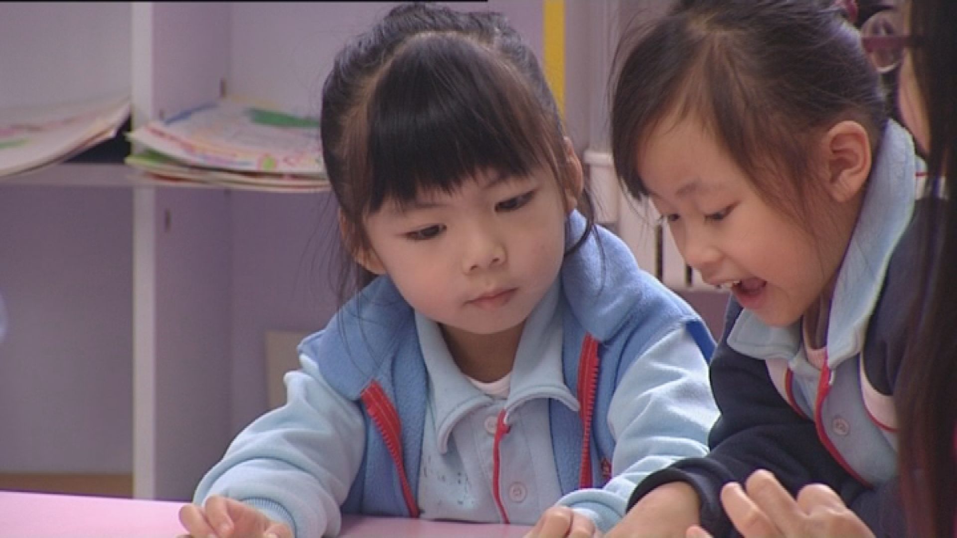 政府推出幼稚園推廣閱讀津貼先導計劃