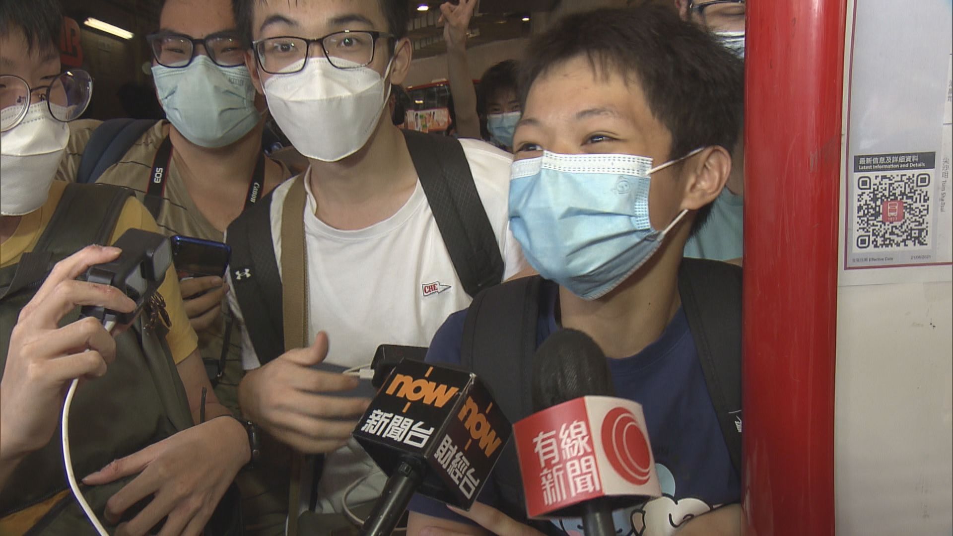 九巴6號線試行新一代電動巴士　吸引大批巴士迷試搭