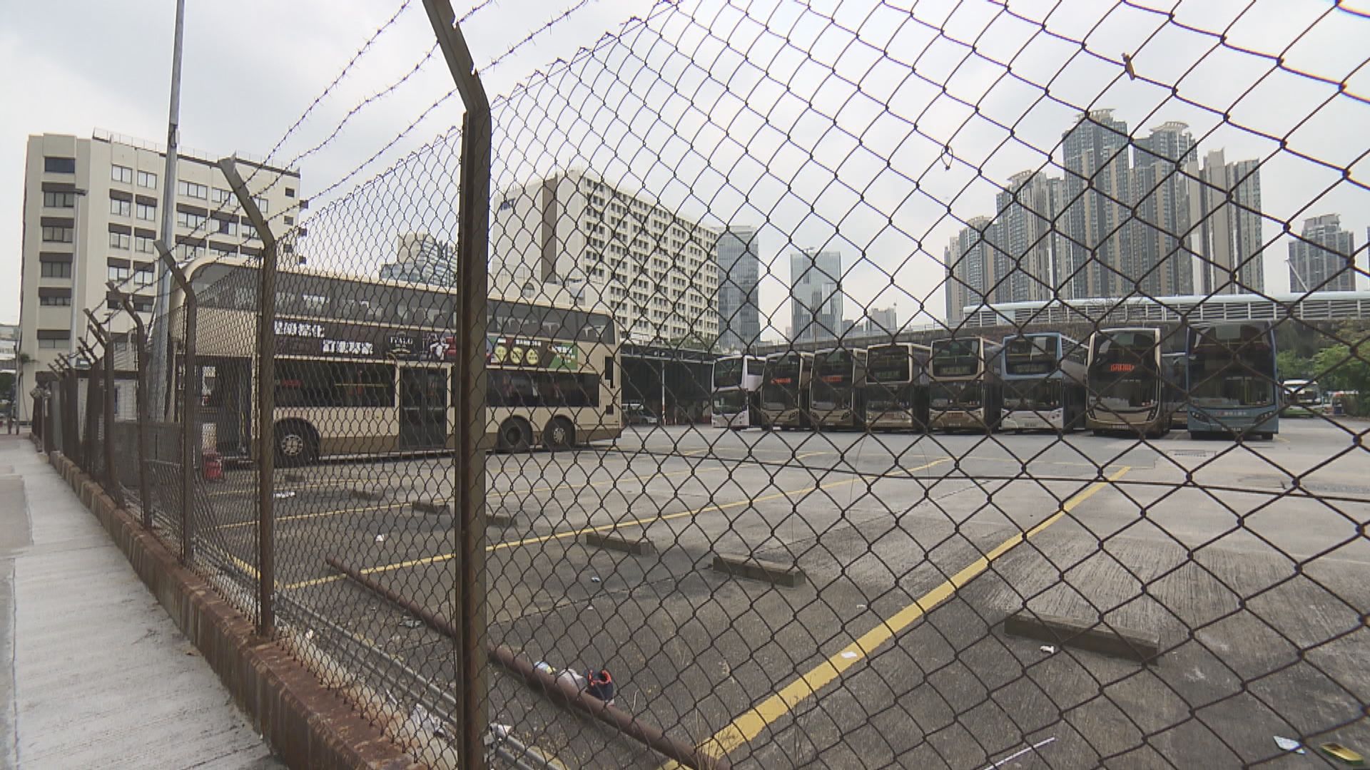 男子乘坐九巴被插在座位上的針刺傷　警列作刑事毀壞案