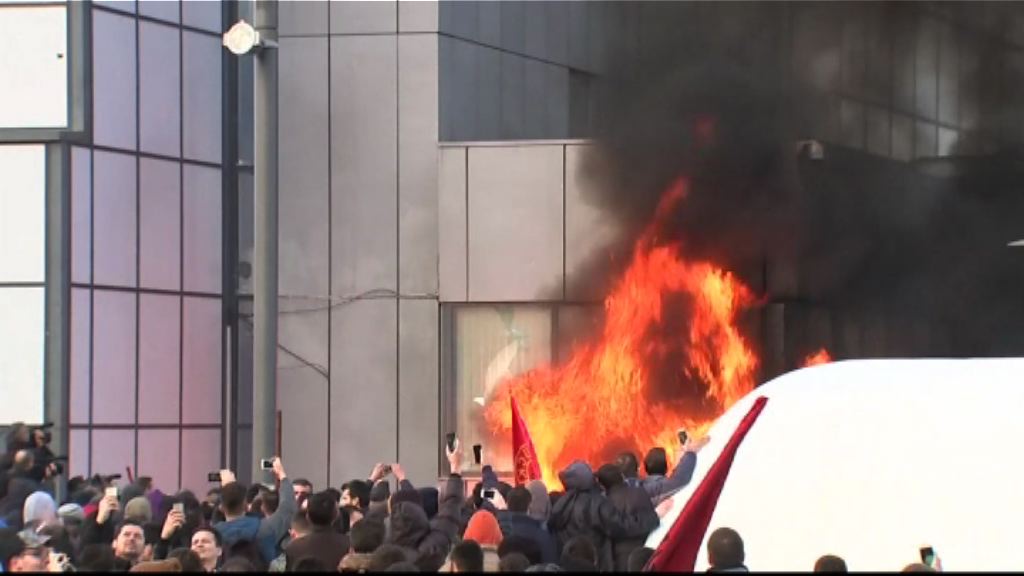 科索沃有示威抗議向塞族放權