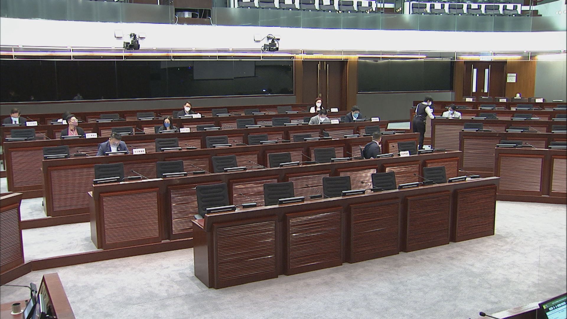 政府預計下半年向立法會提交修訂防止殘酷對待動物條例