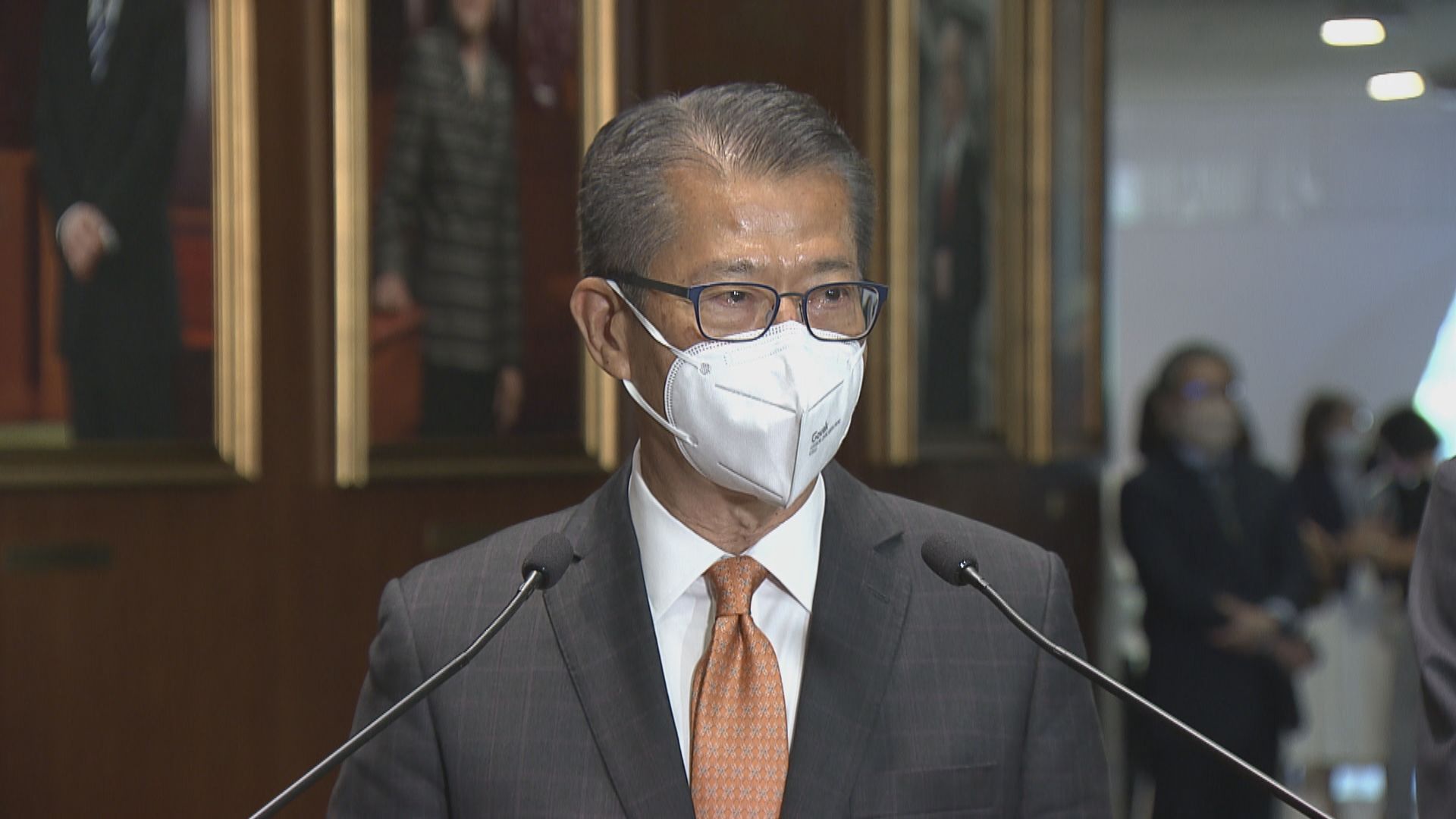 立法會第三次前廳交流會由陳茂波率官員出席