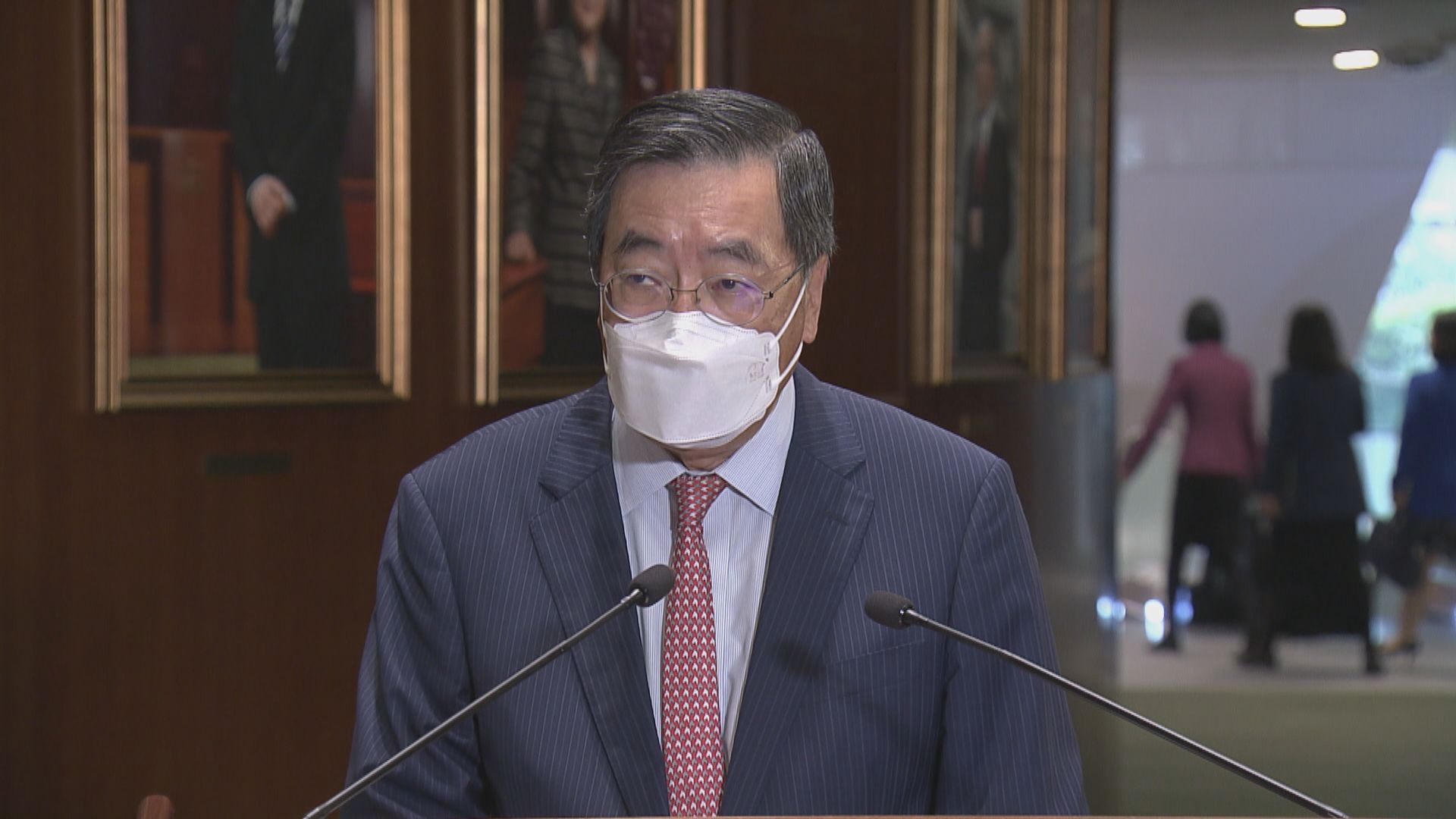 梁君彥：官員與議員如球隊比賽　須互相補位及溝通