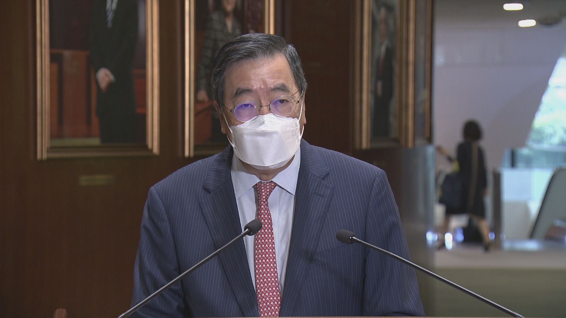 梁君彥：官員與議員如球隊比賽　須互相補位及溝通