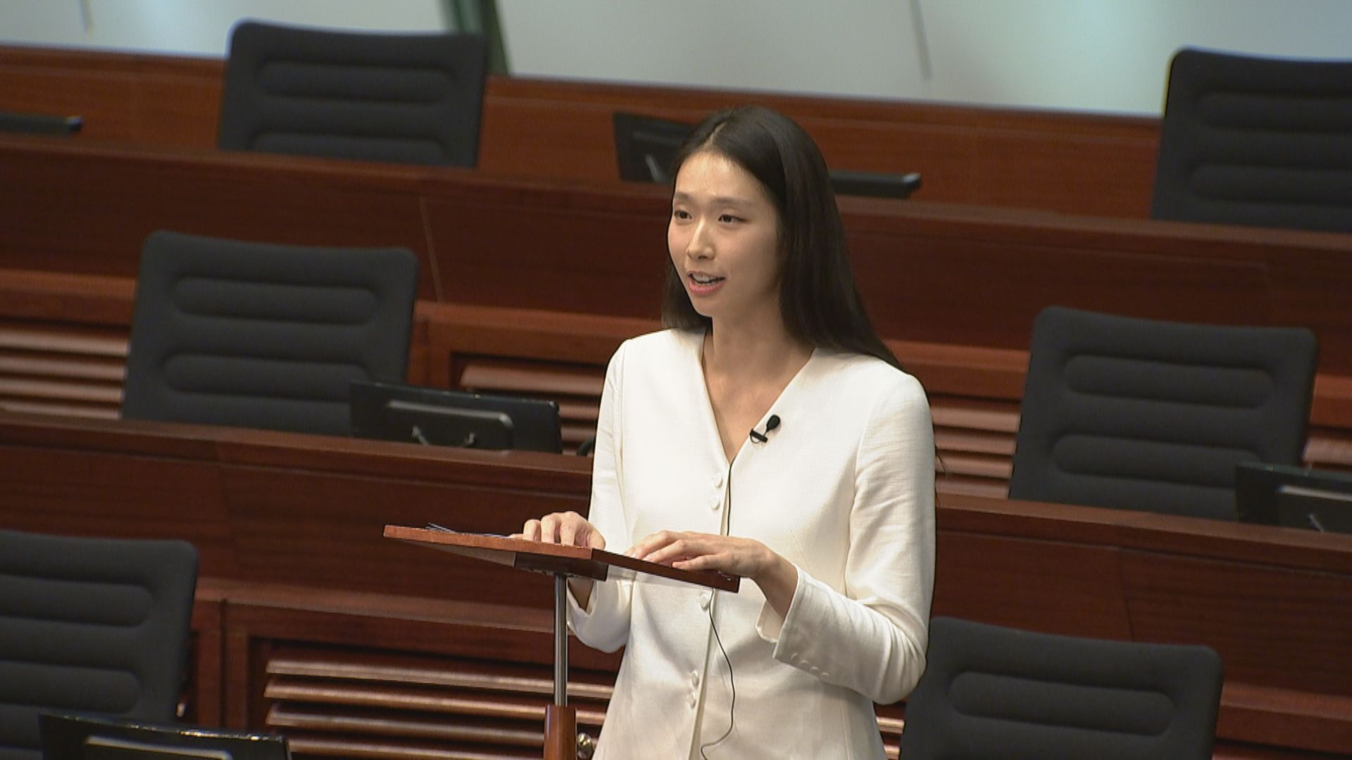 江旻憓冀本港體育普及化專業化　讓運動員不用向現實低頭放棄