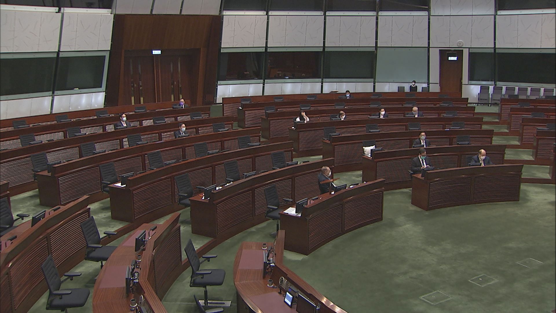 立法會三讀通過立法規管窺淫罪　最高囚五年