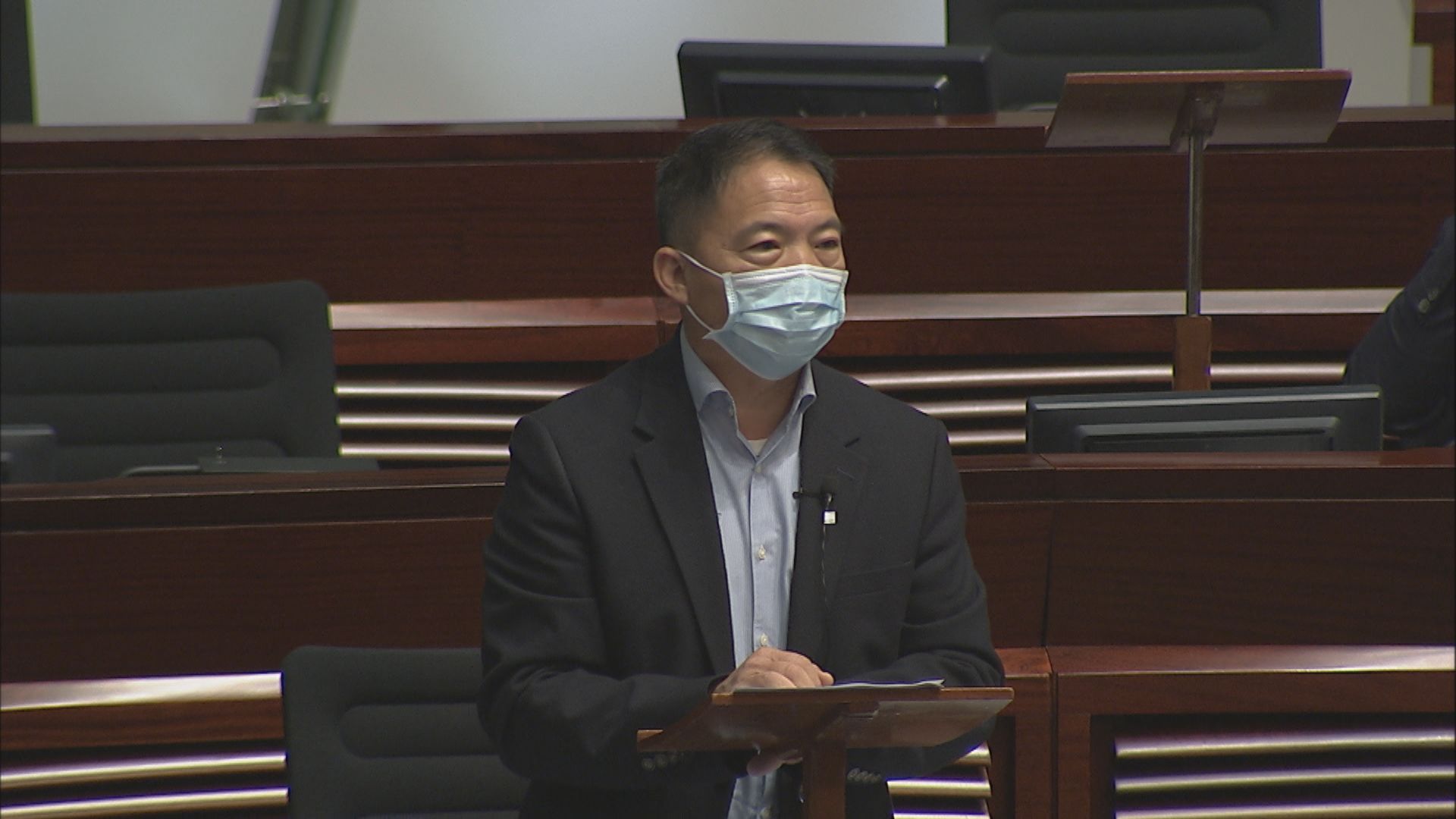 立法會審議臨時撥款決議　民主黨要求刪特首辦警隊開支