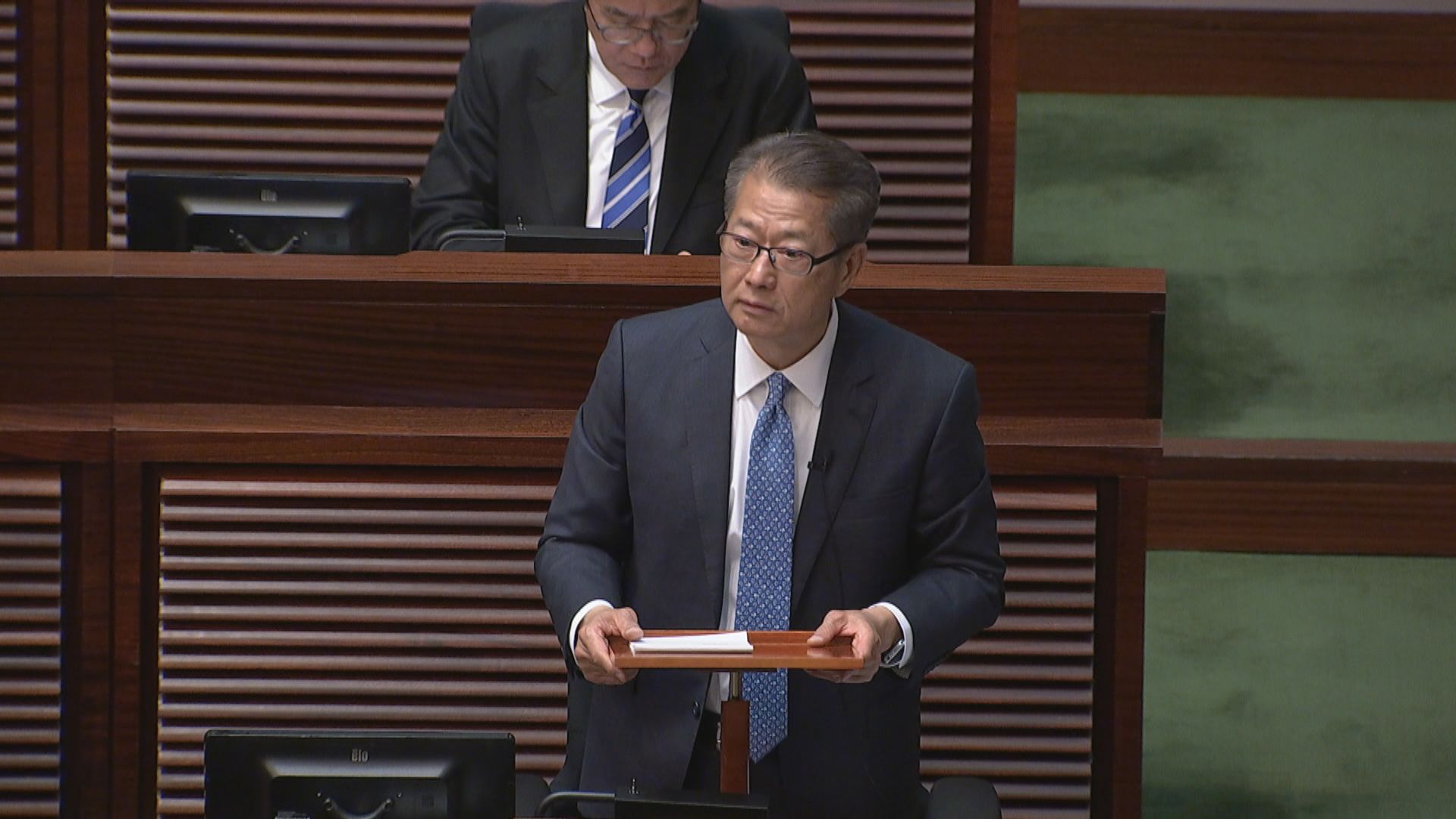 立法會三讀通過財政預算案　陳茂波：邊境建設費會慎重考慮再決定