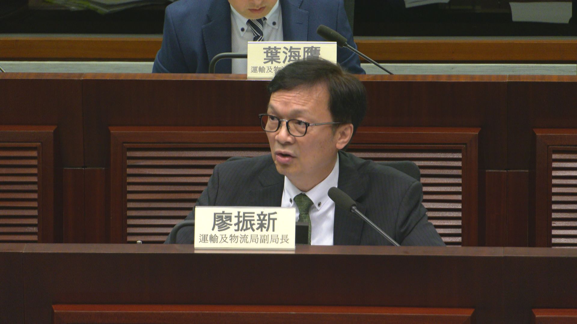 廖振新：鼓勵巴士公司賺取非票務收入　冀減低加價壓力