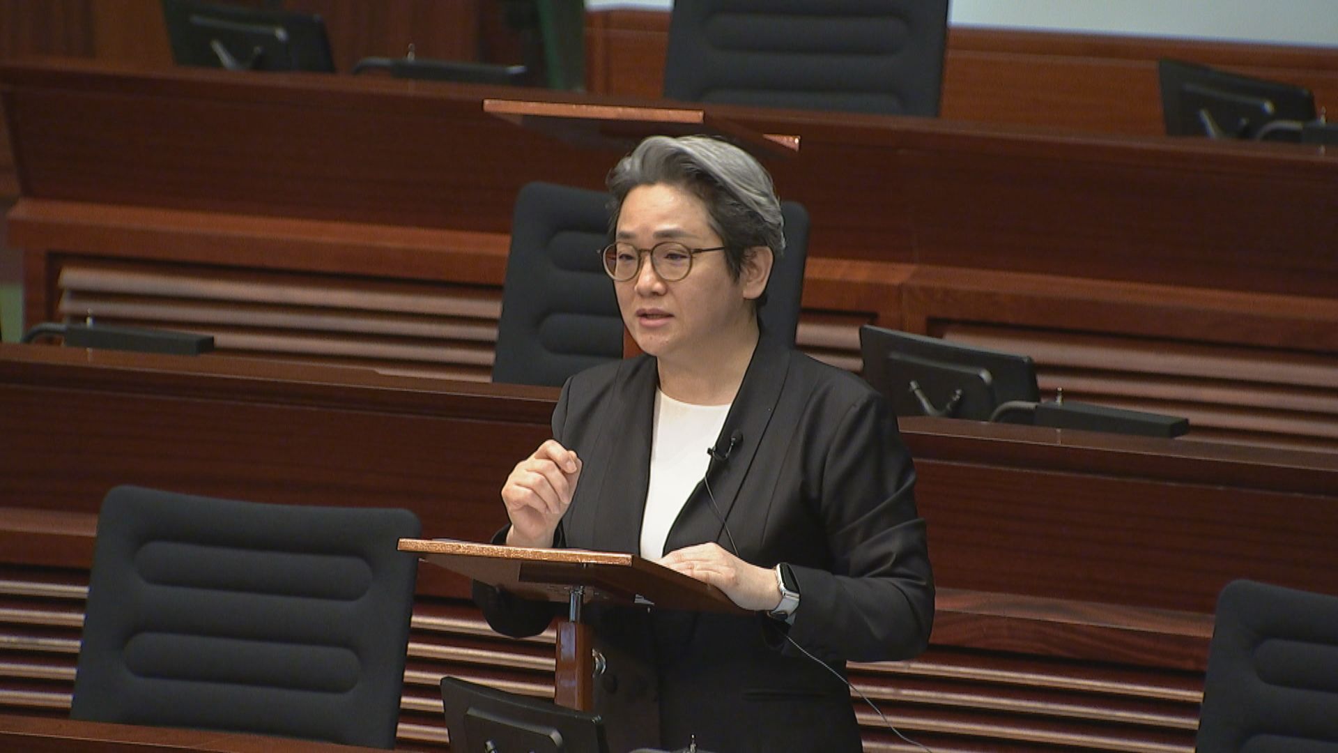 新資本投資者入境計劃要求投資最少3千萬元　議員促部分金額用於慈善