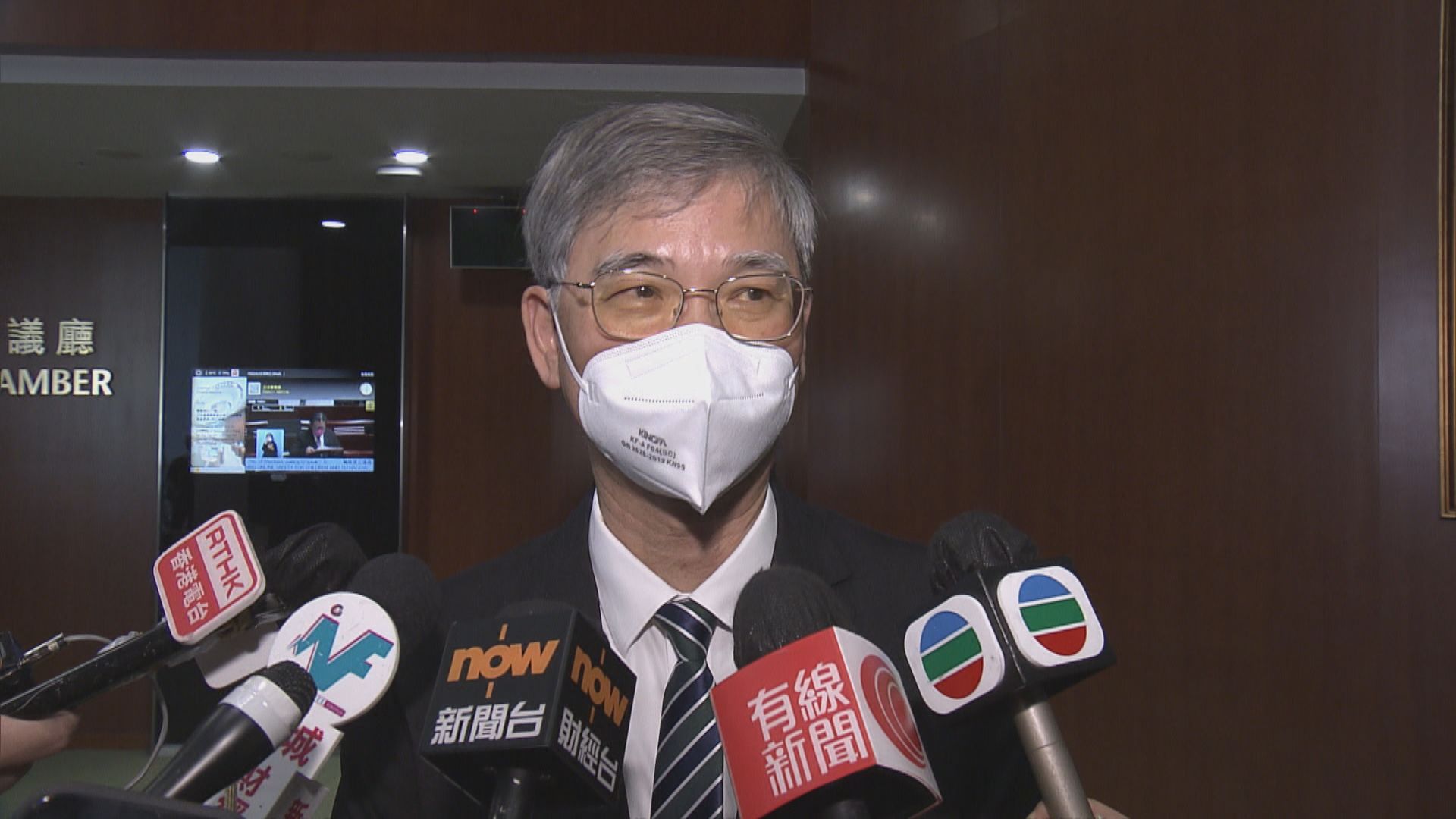 陳肇始羅致光將不留任　見傳媒回顧任期工作