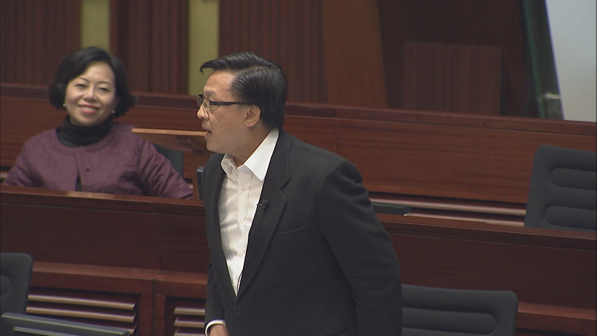 何君堯反駁被指不獲建制派支持　稱調查委員會可還他清白