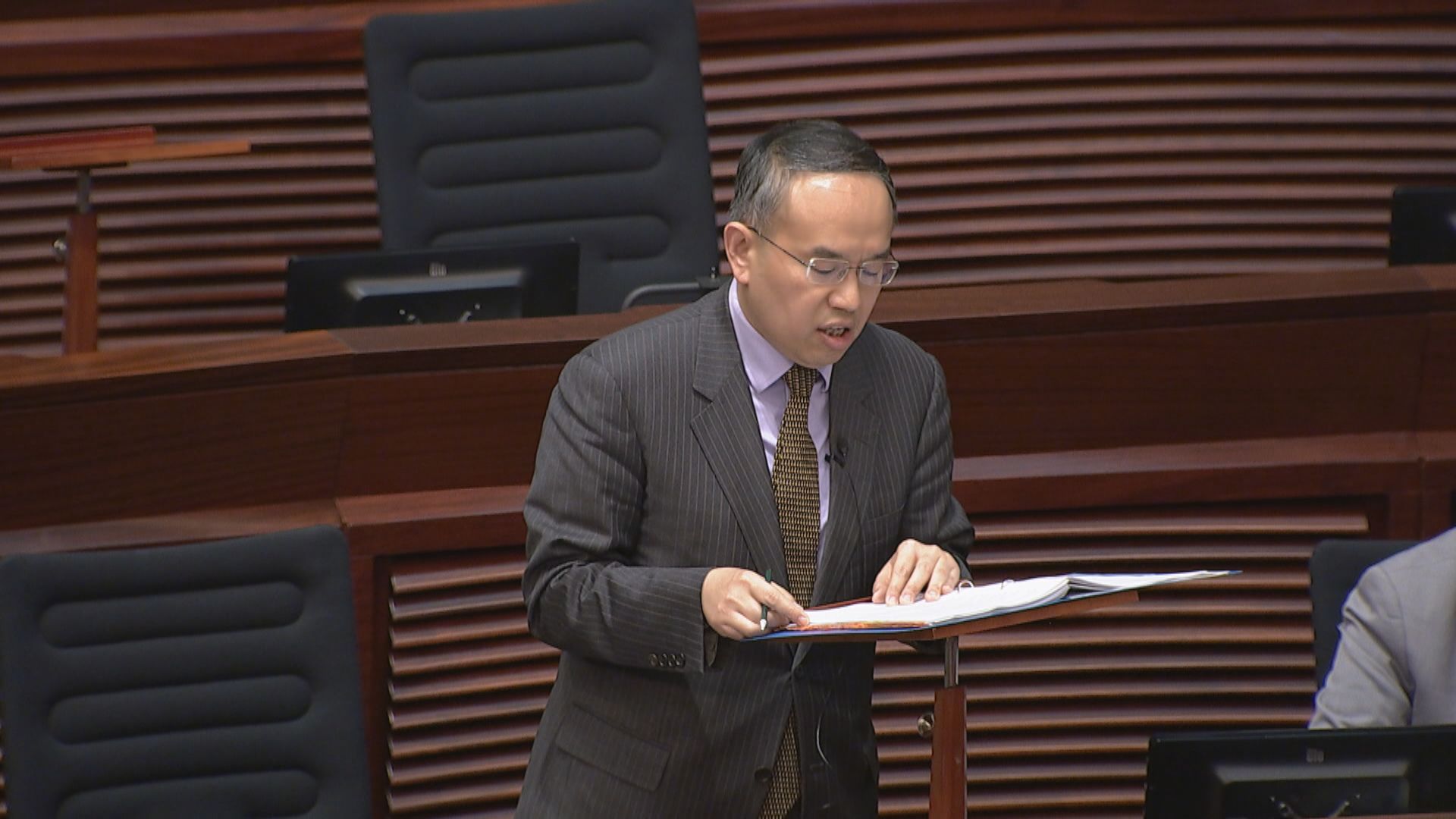 去年16間公司私有化退市　許正宇：對整體市場影響不明顯