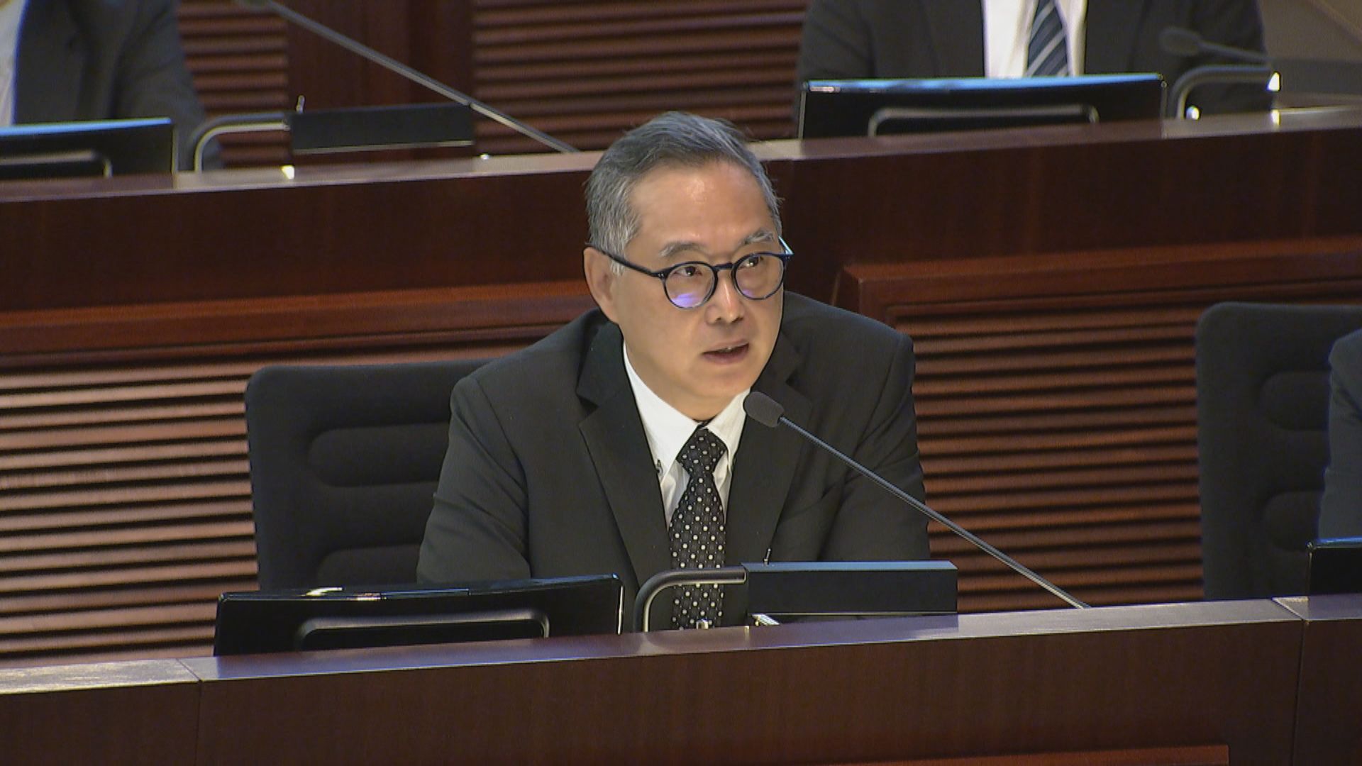 建築署研究組裝合成學校　降低成本