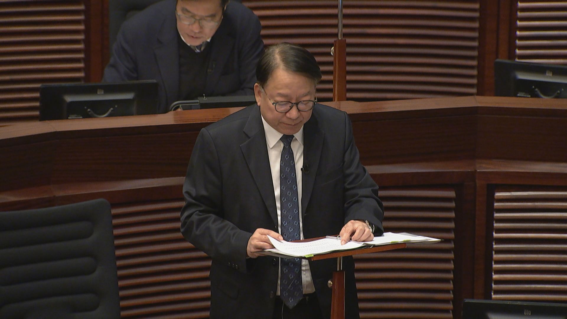 陳國基稱將修例堵塞或鎖上逃生路徑引定額罰款　關閉主要消防裝備須獲事先批准