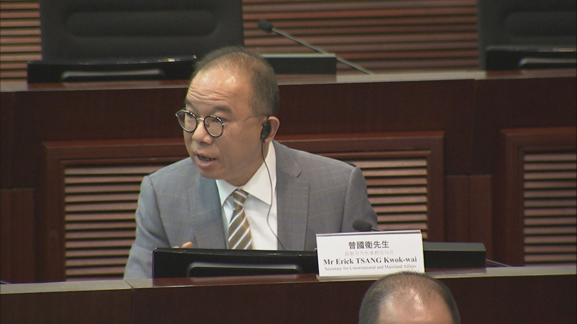 曾國衞：基本法無提區議會須由選舉產生 民主成分說法「僭建」