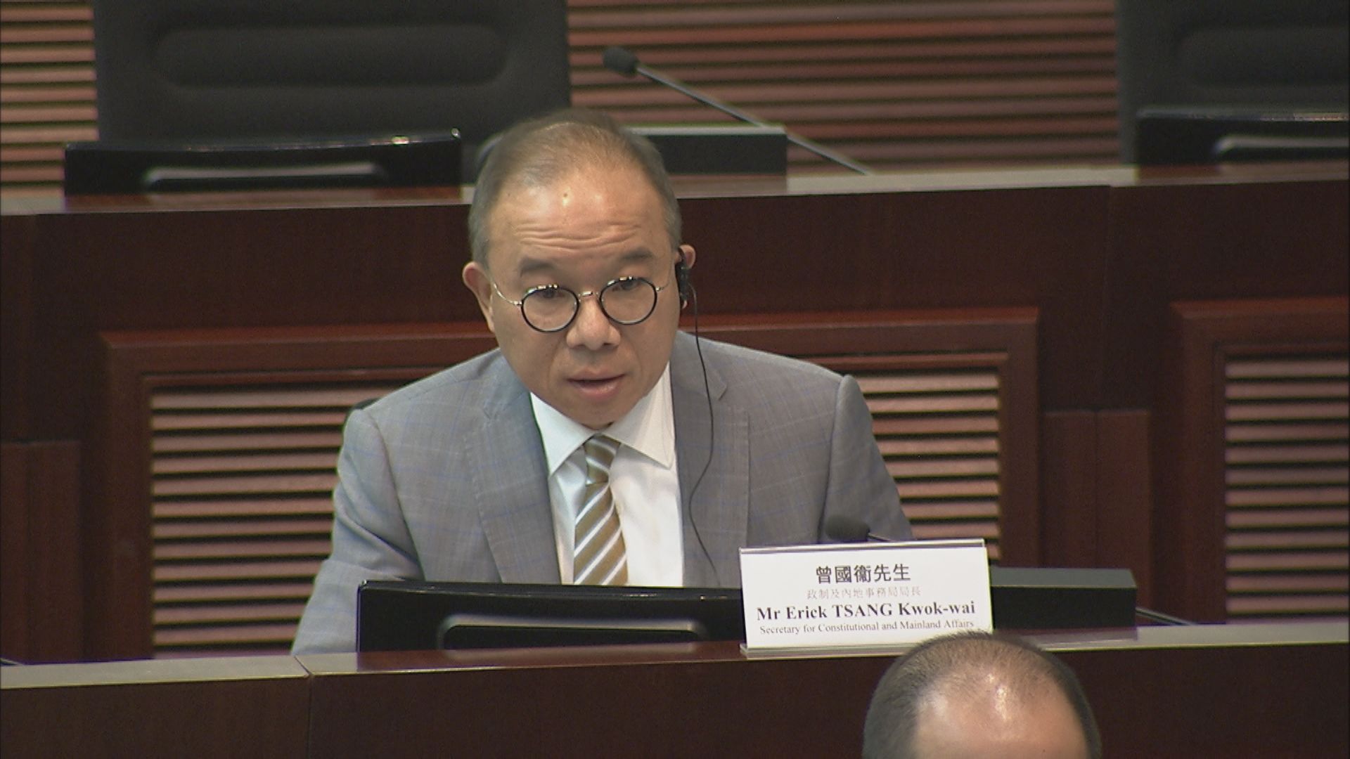 曾國衞：基本法無提區議會須由選舉產生 民主成分說法「僭建」