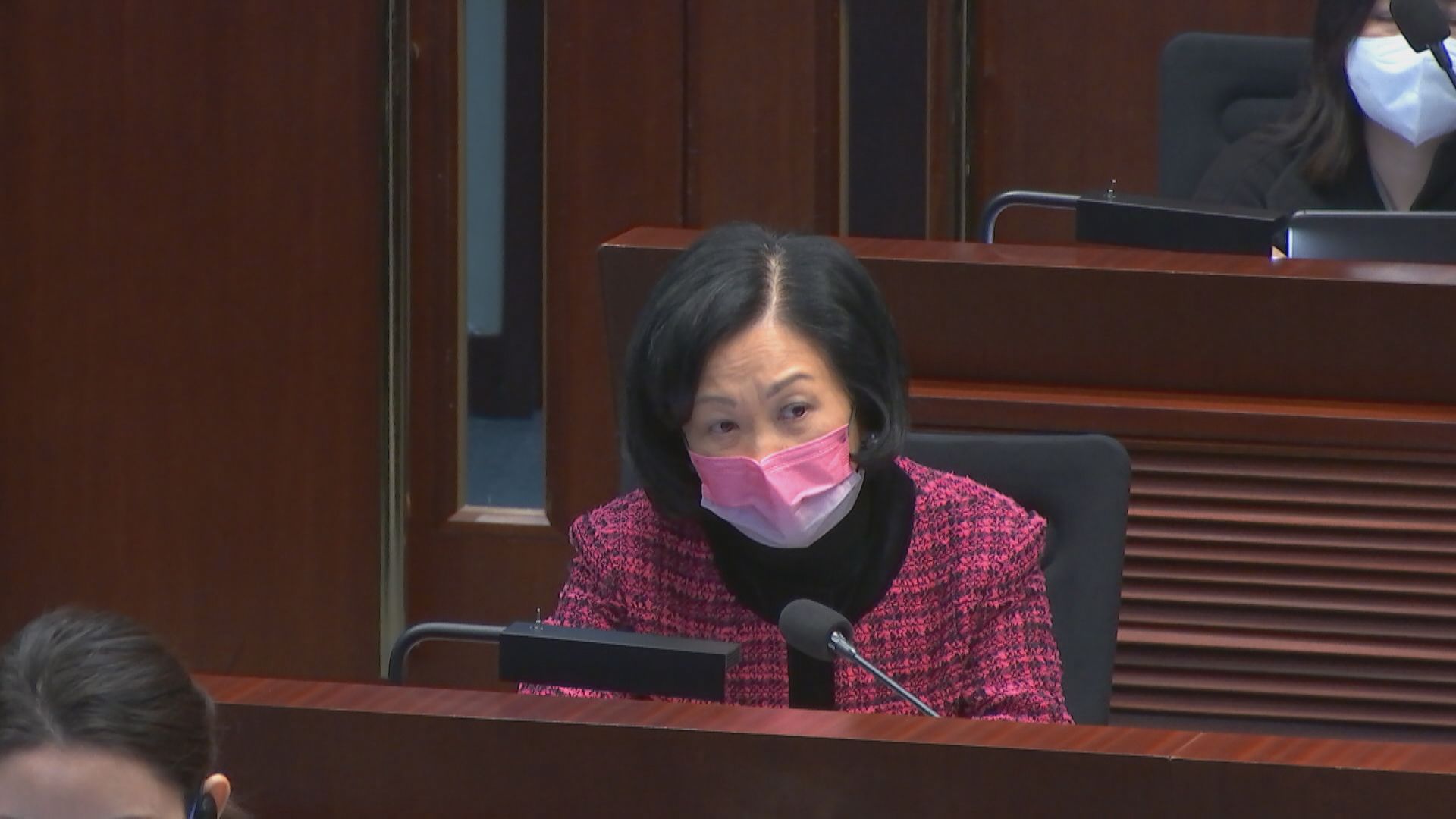 有議員質疑交椅洲人工島計劃開支估算粗疏