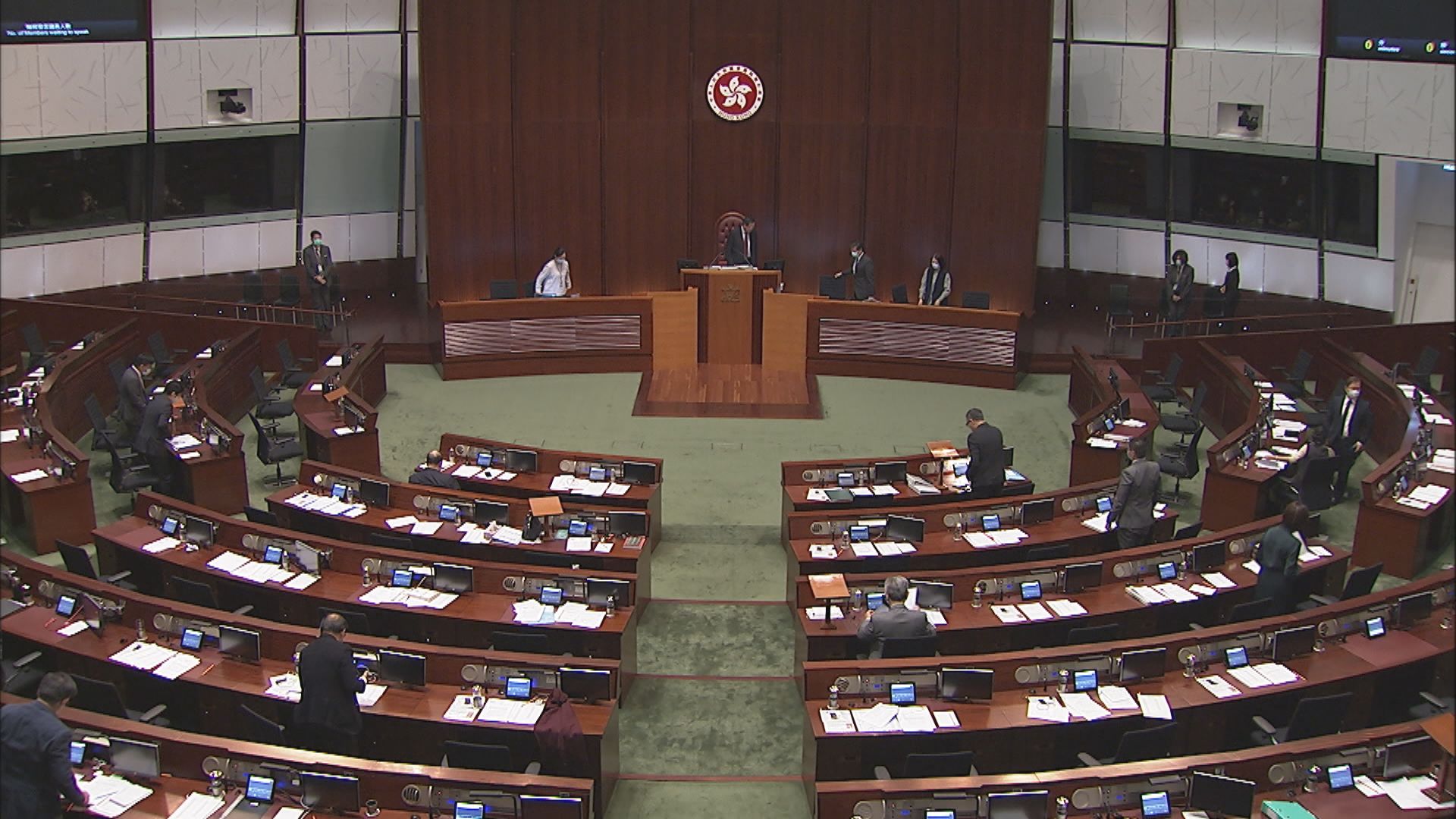 何君堯質詢期間民主派多次要求點人數　梁君彥批濫用