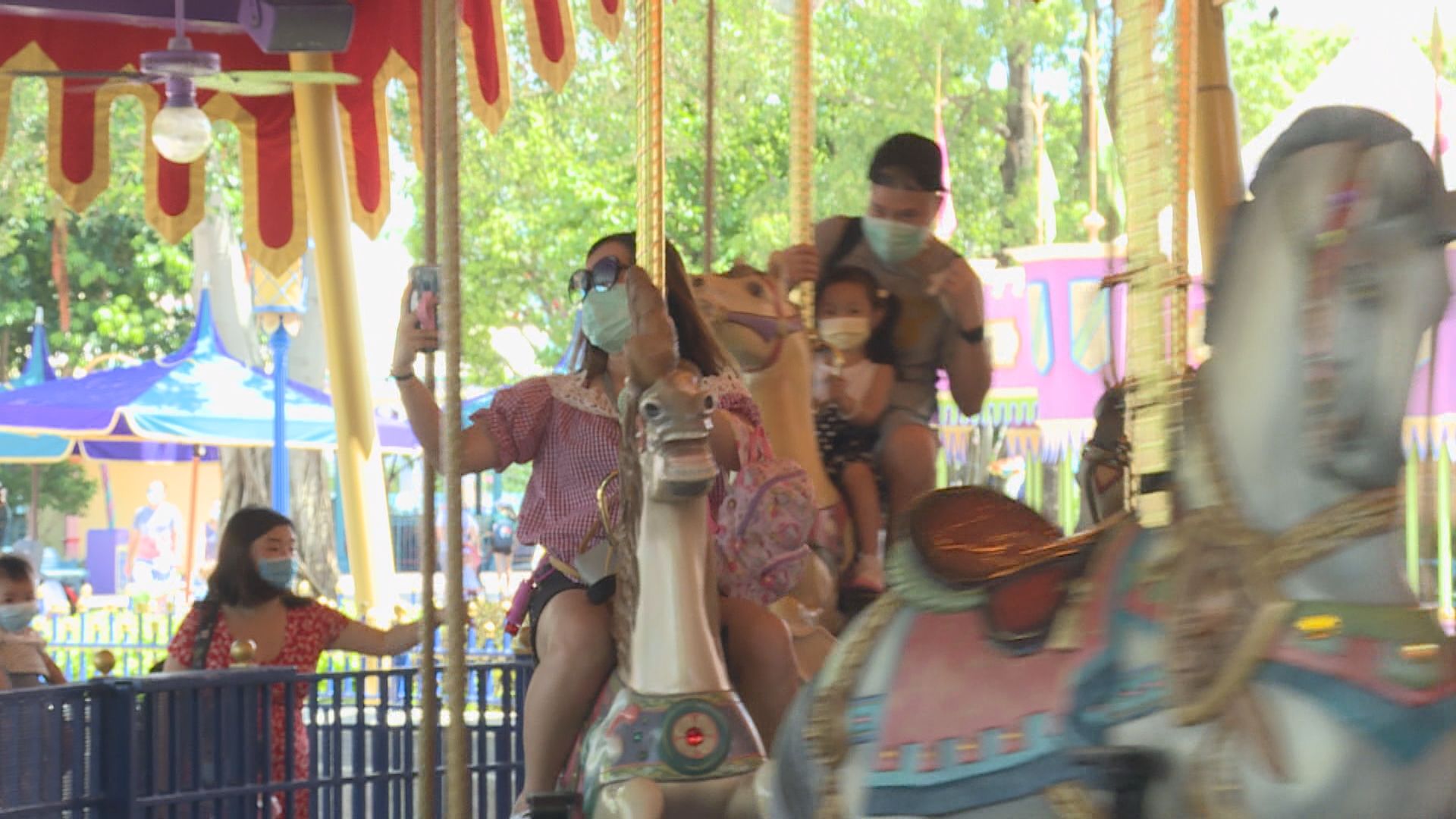 楊潤雄：對迪士尼樂園業務前景有信心