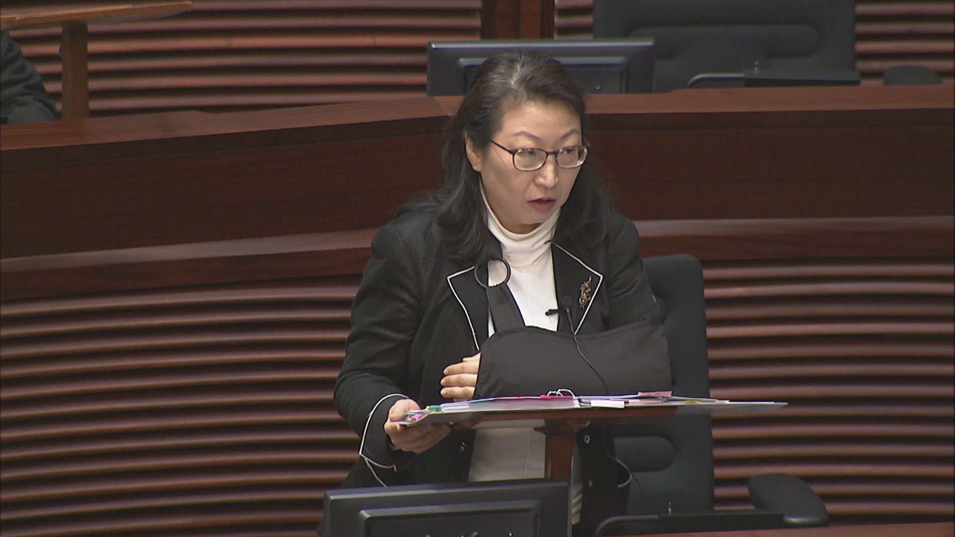 部分法庭處理檢控至凌晨　鄭若驊：已汲取教訓正改善