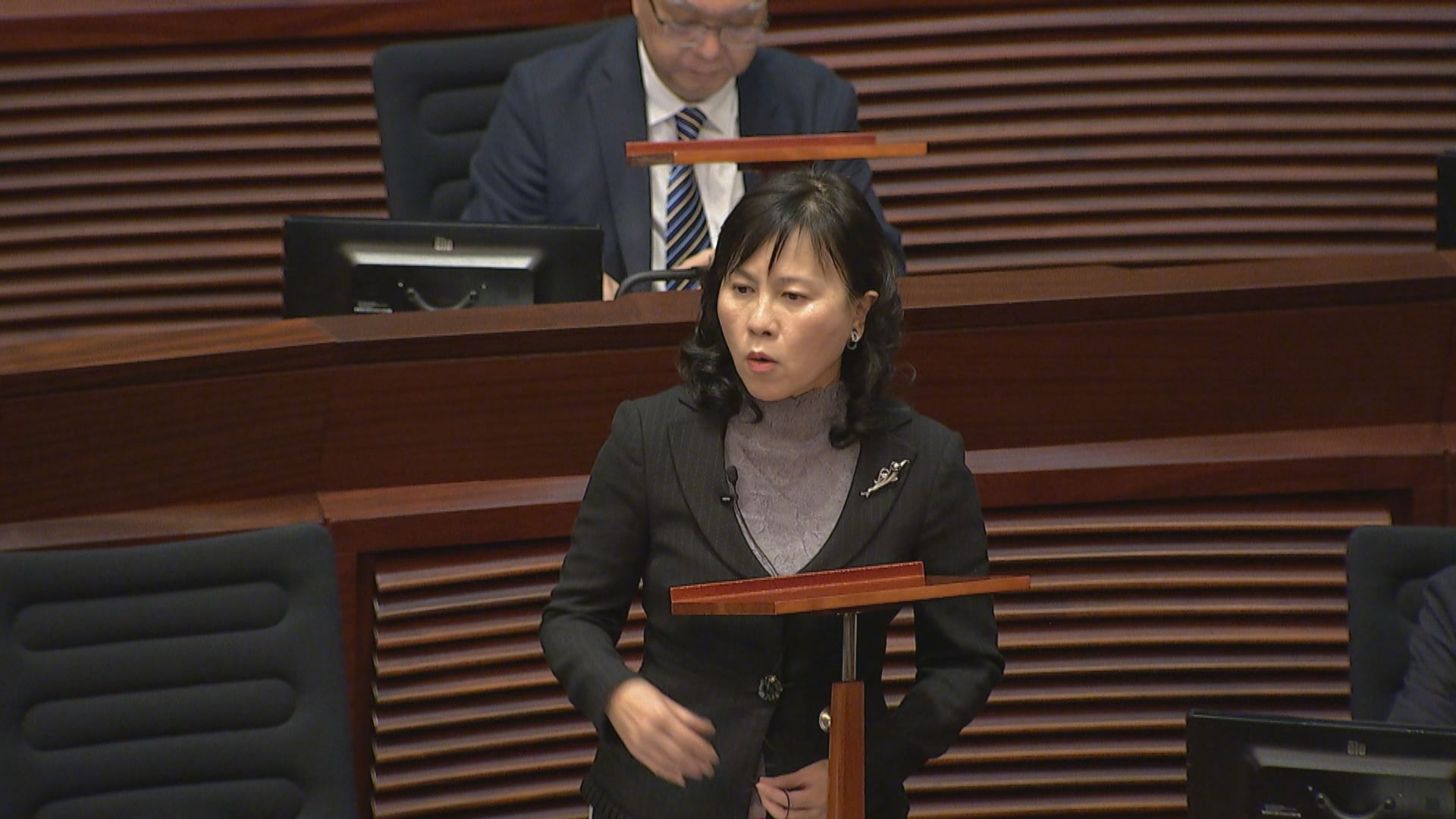 粵車南下｜陳美寶：目標今年內公布細節　不應因泊車位不足而裹足不前