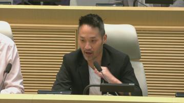 政府擬按額定功率調整電動車牌費　議員批不公