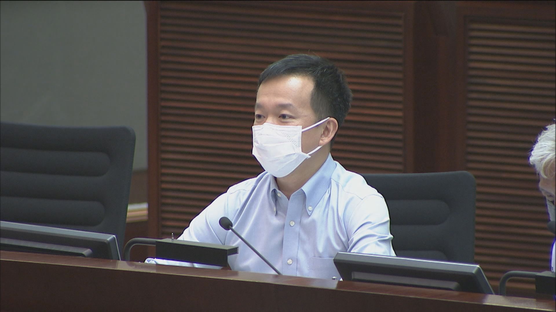 有議員憂學生復課在校外用膳會觸犯限聚令