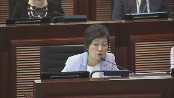 議員促停辦中學前須設3年過渡期 蔡若蓮：夾硬讓學校存在也是會傷害學生