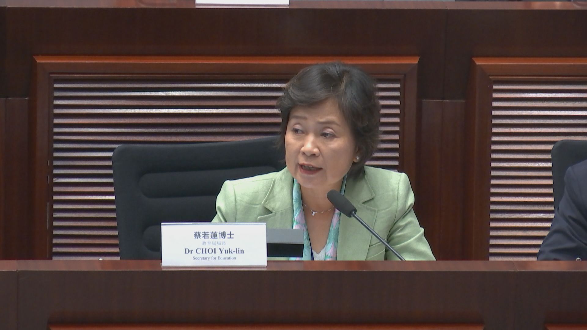 非本地生人數限額增至五成　蔡若蓮：讓院校規劃時可善用資源及空間