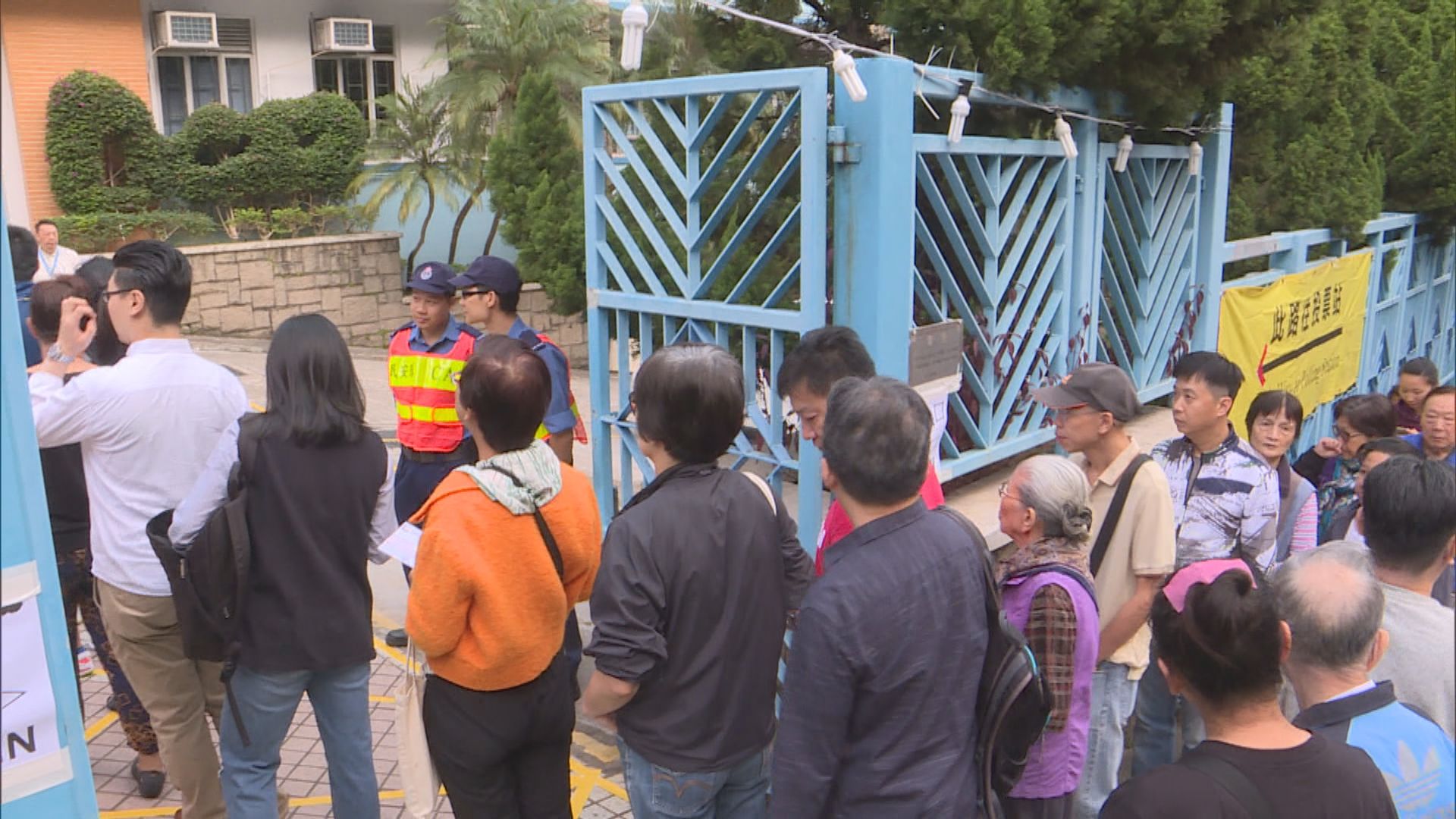 政府招募票站職員有困難　有公務員憂安全問題