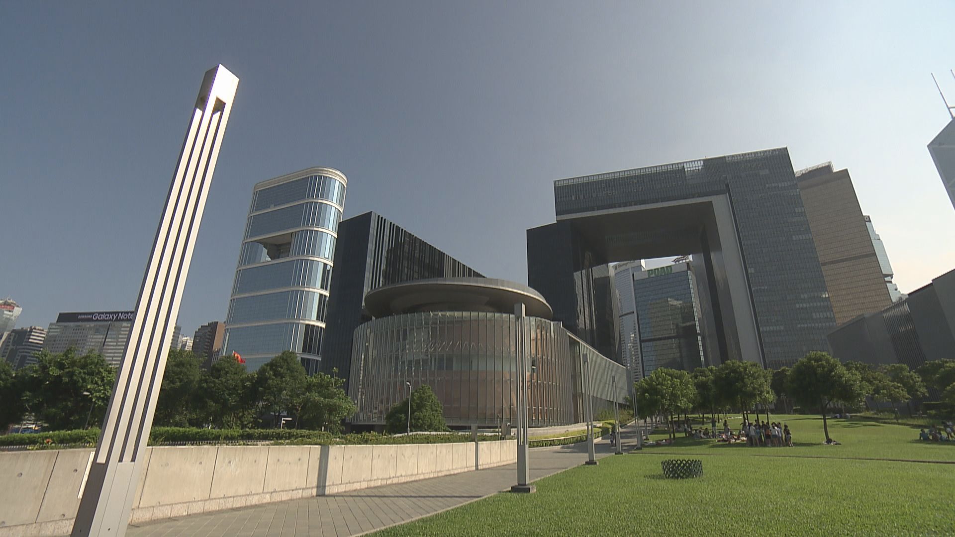 議員就兩電加電費提急切質詢被拒