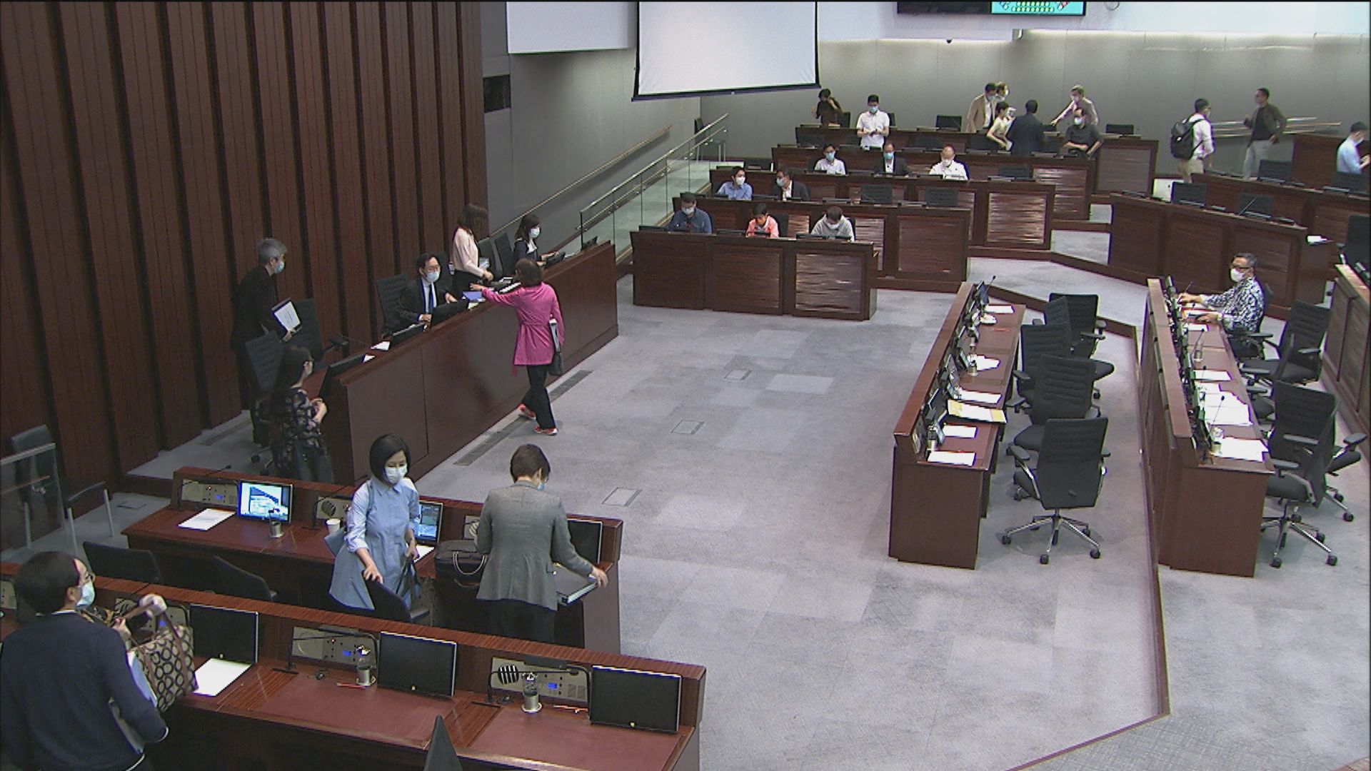 財委會審議約17小時後通過撥款申請