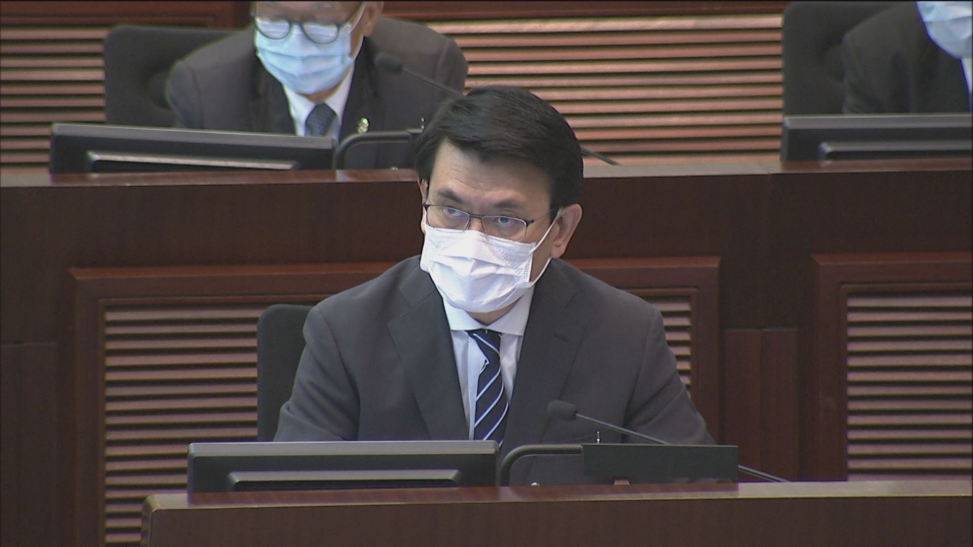 議員批海洋公園撥款金額過大　政府指無後備方案