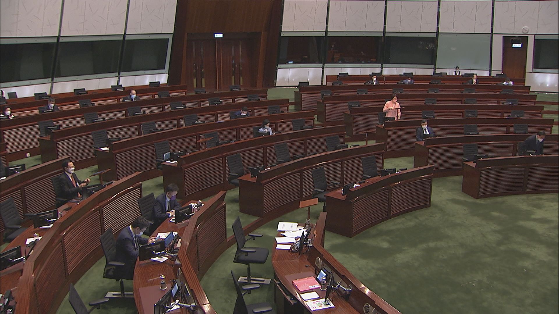 立法會以77票贊成、1票反對及1票棄權下　通過政府架構重組決議案 