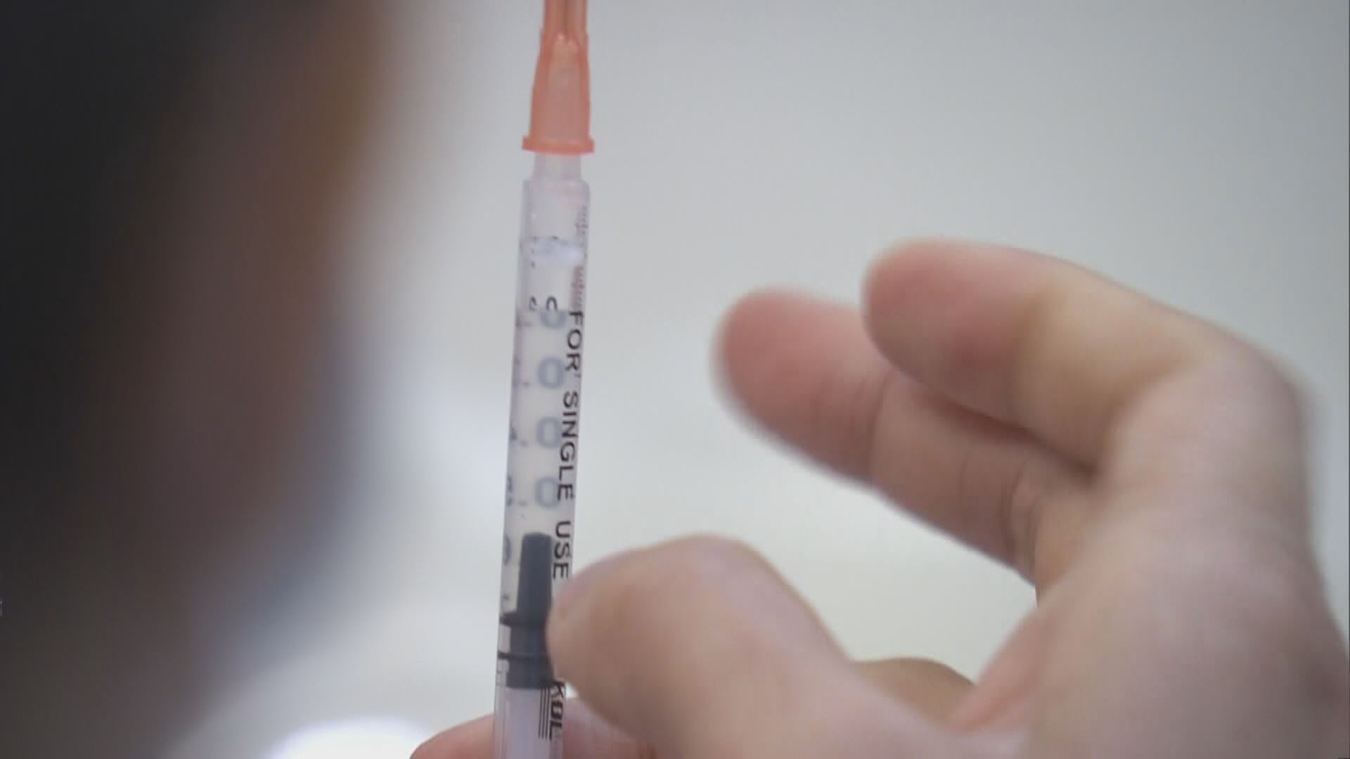 陳肇始：有信心在八月至九月新冠疫苗接種率達五成