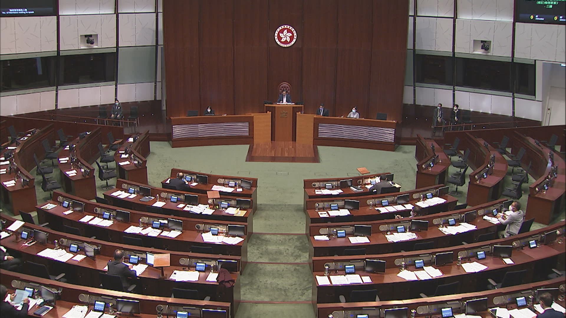 立法會三讀通過法定假期增至17日　與公眾假期看齊