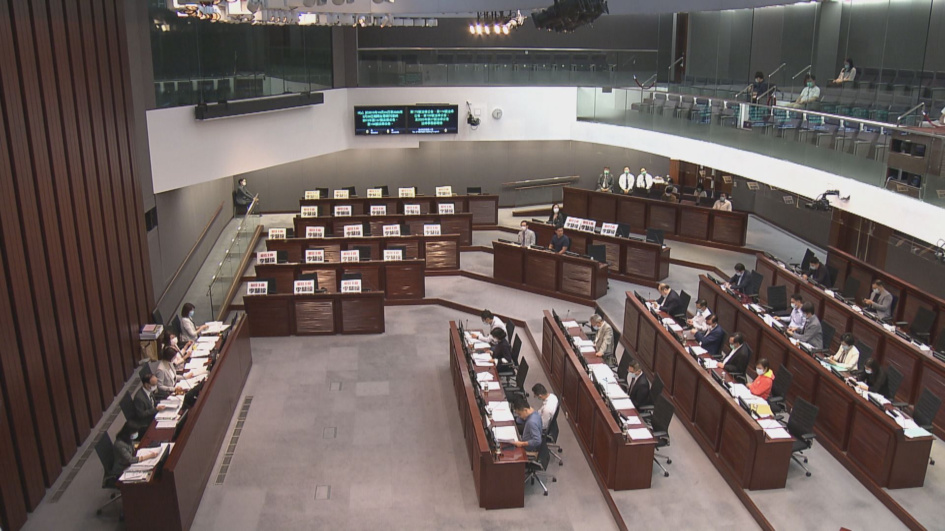 立法會內會開會　無民主派議員出席