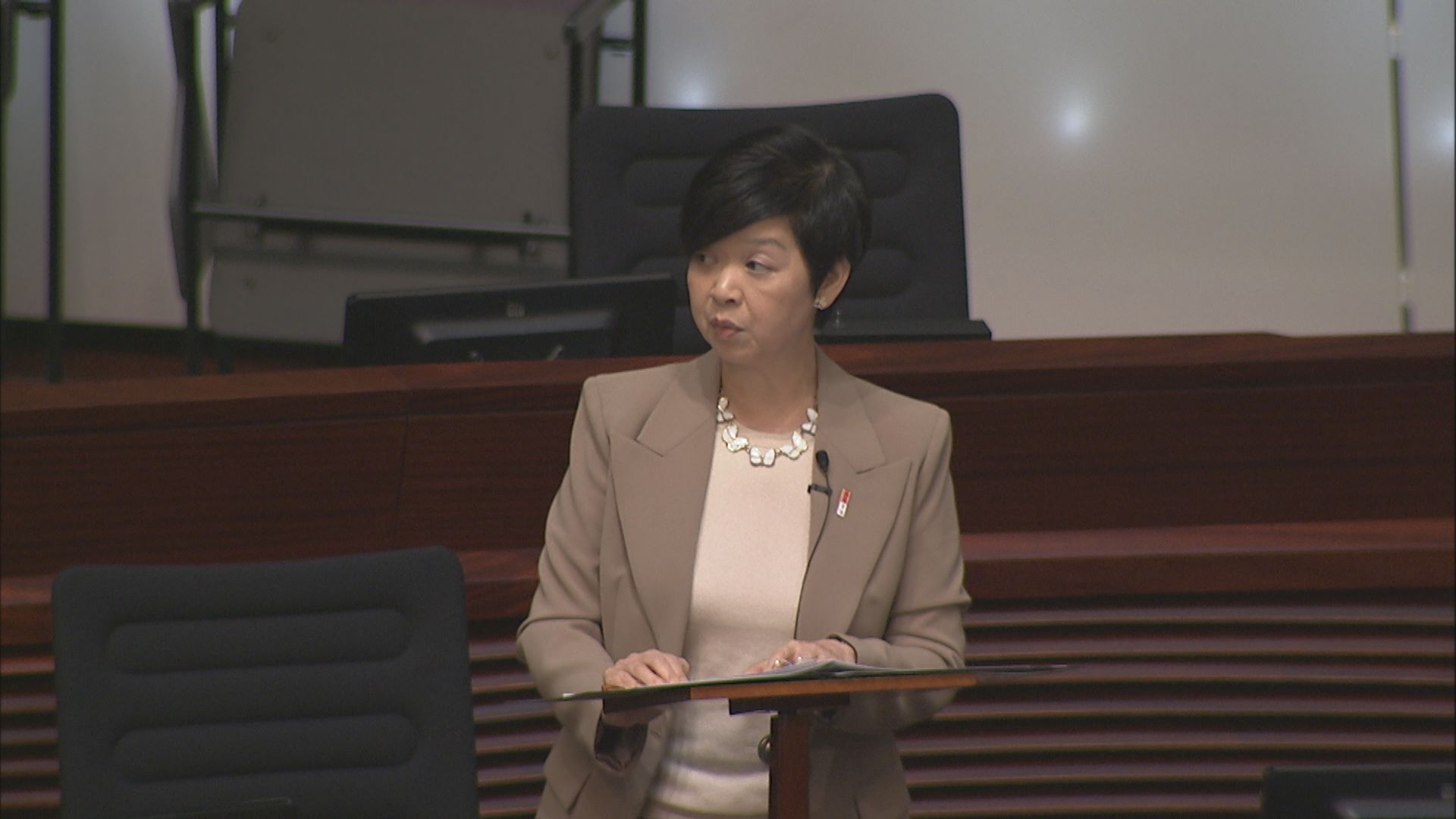 租置屋邨公眾地方五年收八百宗投訴 何永賢：擬納入扣分制明年提具體建議