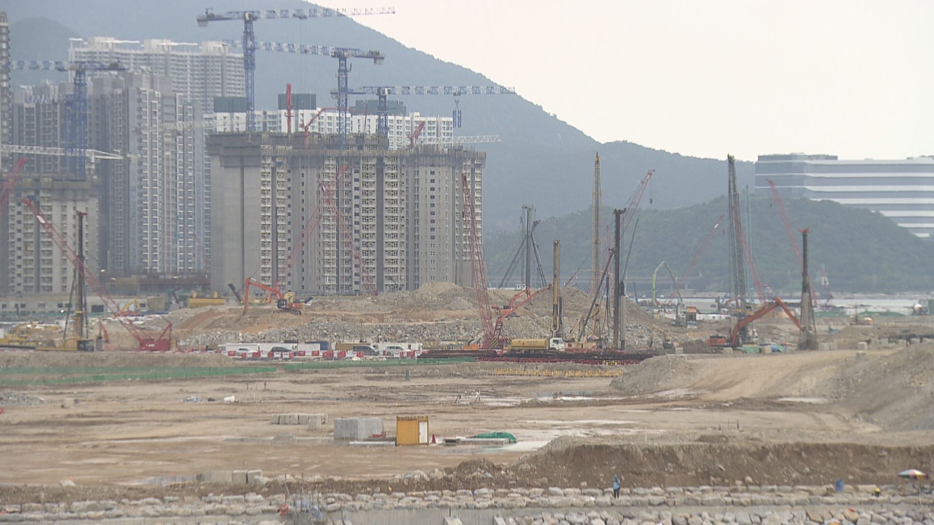 「樂建居」單位六五折出售 有立法會議員關注未有考慮市民負擔能力