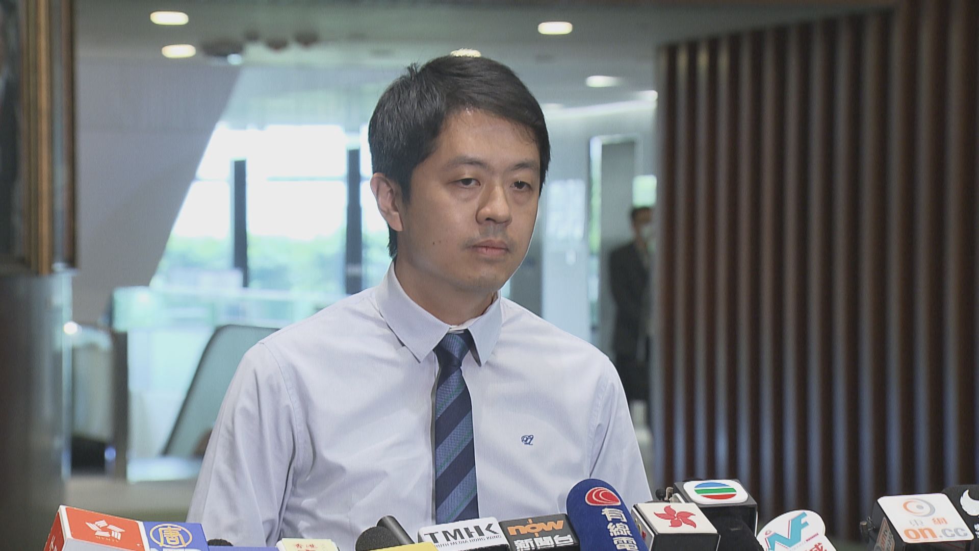 許智峯：交給其他議員處理譴責議案　公道自在人心