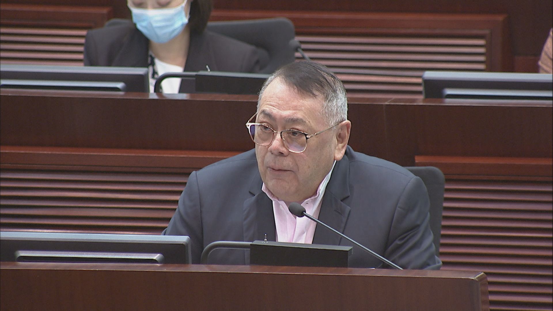 石禮謙：入境處公開反駁審計報告違反協議