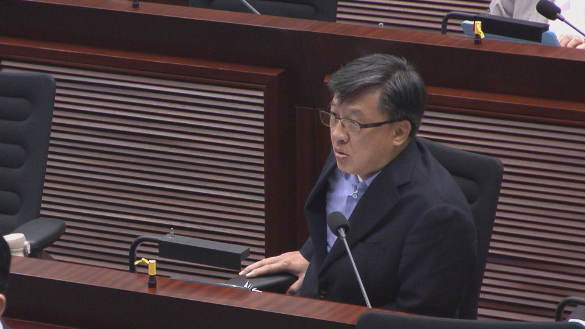 何君堯當選資訊科技委員會主席　民主派批非合適人選