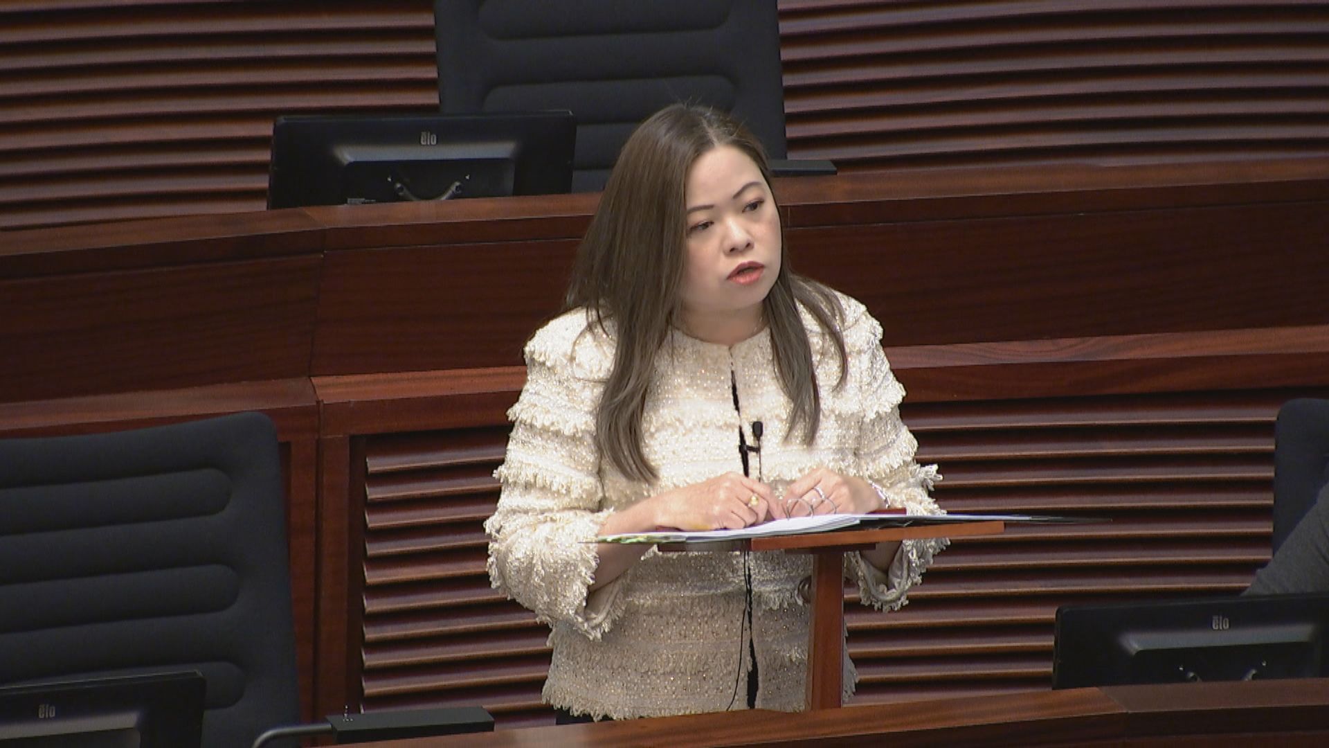 議員關注啟德體育園演唱會安歌到凌晨如何散場　羅淑佩：園區與主辦方需照顧歸家需要