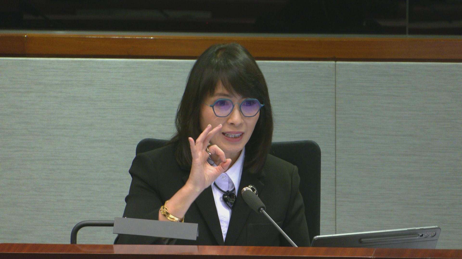 政府培訓物管人員調解樓宇滲水問題　議員擔心市場參與不足