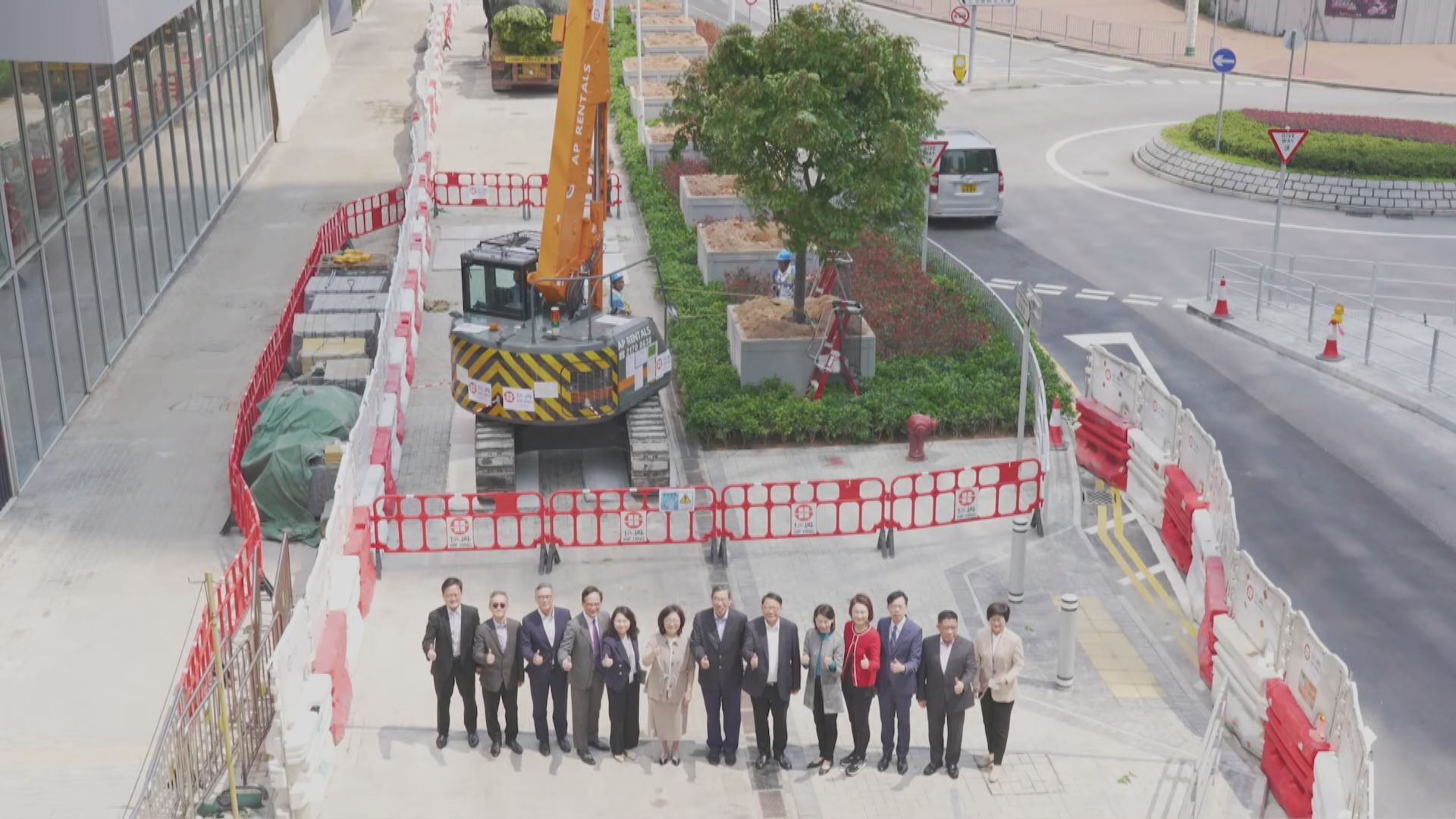 陳國基等官員出席立法會種樹儀式